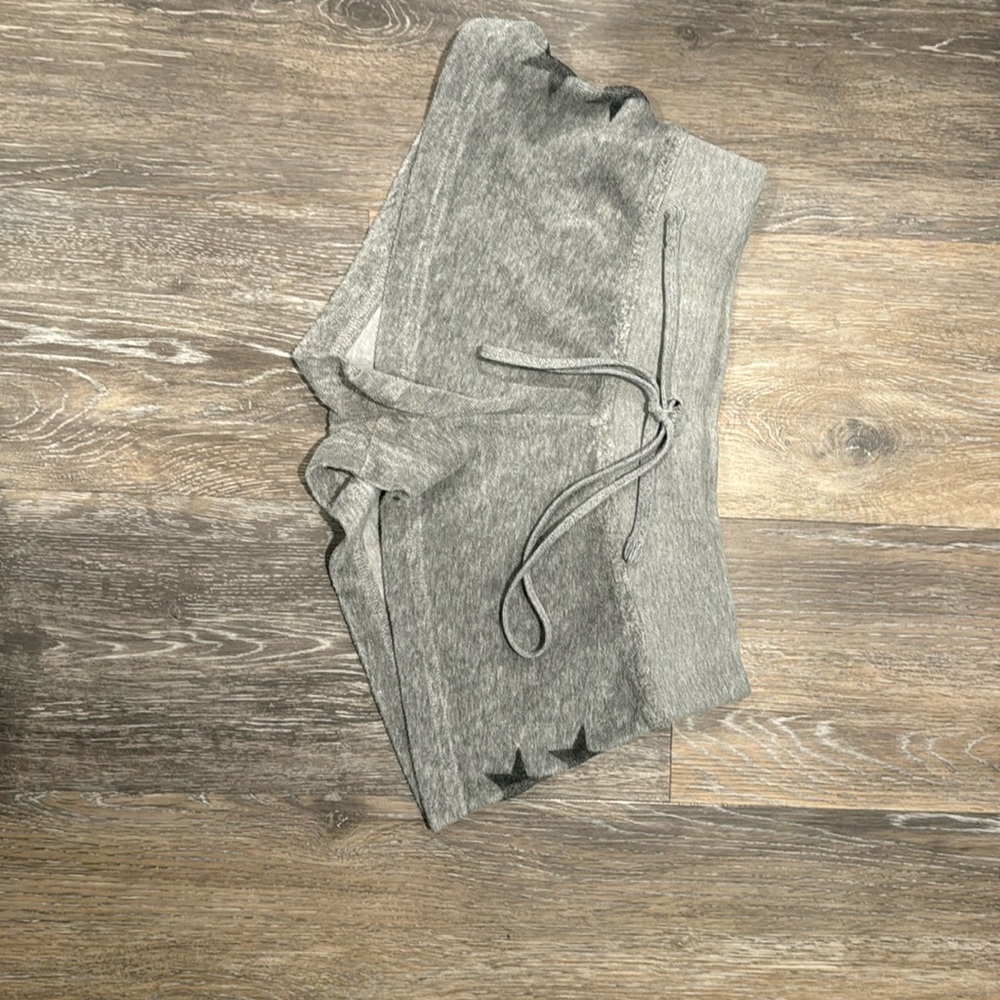 Hard tail shorts